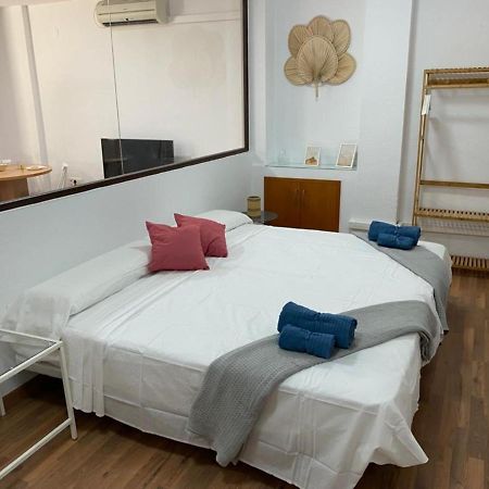 Apartament Almansa Flat 14 Malaga Zewnętrze zdjęcie