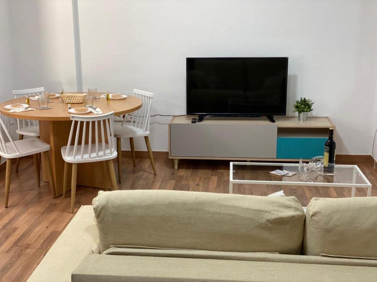 Apartament Almansa Flat 14 Malaga Zewnętrze zdjęcie