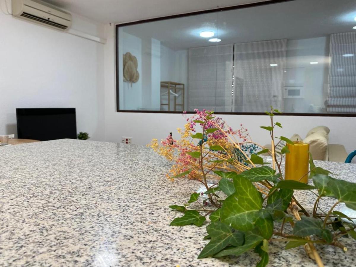 Apartament Almansa Flat 14 Malaga Zewnętrze zdjęcie